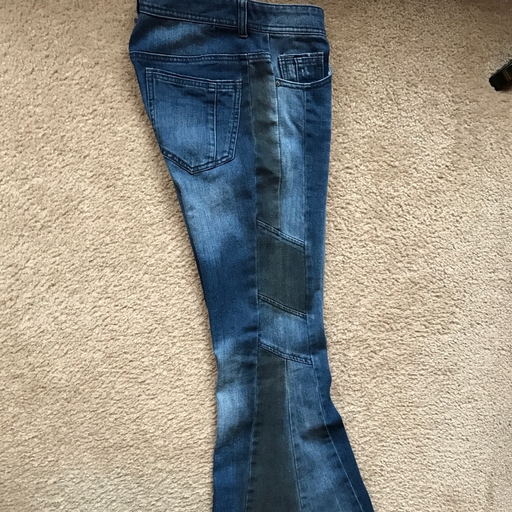 🔴SOLD Free People flare jeans Sz 28 - Picture 2 of 4